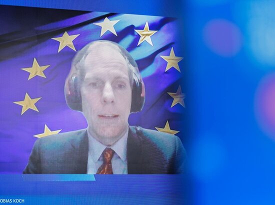 © Tobias Koch Martin Ulbrich, Senior Expert Unit AI Regulation & Compliance Europäische Kommission, live aus Brüssel zur AICon geschaltet