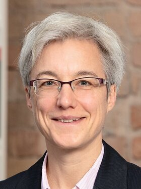 Dr. Brigitte Knopf