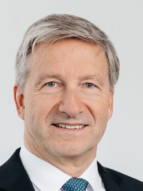 Prof. Dr.-Ing. Axel Stepken