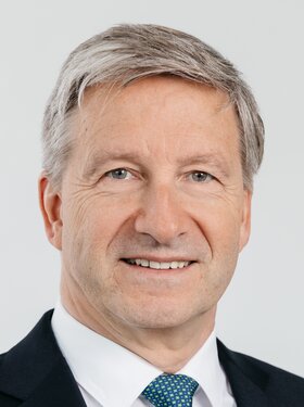 Prof. Dr.-Ing. Axel Stepken