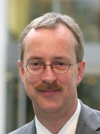 Dr. Hermann Dinkler