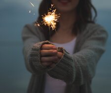 Knallfrösche und Co.: Tipps für eine kindersichere Silvesterfeier