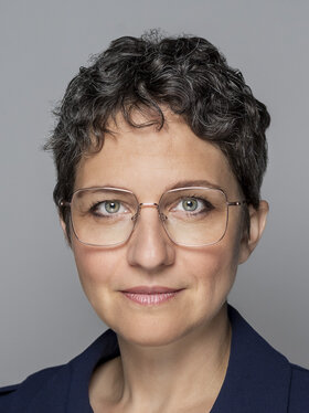 Dr. Claudia Elif Stutz, Staatssekretärin Bundesministerium für Verkehr, ist Speakerin bei der MobiCon 2026.