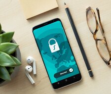 Einigung im Trilog zum Cyber Resilience Act erzielt: TÜV-Verband fordert ambitionierteres Regelwerk