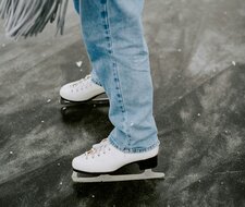 Sicher auf dem Eis: Tipps für den Kauf und Gebrauch von Schlittschuhen Sicher auf dem Eis: Tipps für den Kauf und Gebrauch von Schlittschuhen