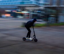 TÜV-Verband lehnt 1,6 Promillegrenze für E-Scooter-Fahrende ab