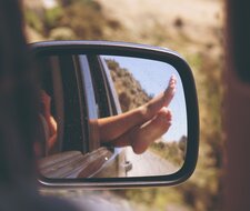 Das Auto perfekt für die Fahrt in den Urlaub vorbereiten