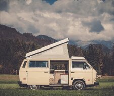 So gelingt der Umbau vom Transporter zum Wohnmobil