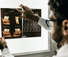 Neuer TÜV-Report zeigt Mängel an Röntgengeräten in Kliniken und Arztpraxen