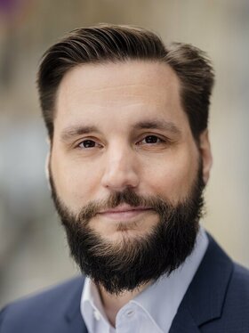 Dr. Ingo Steinke