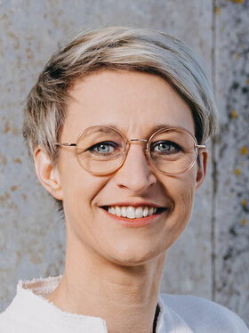 Nadine Schön MdB