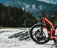TÜV-Verband gibt Tipps für sichere E-Bike-Touren