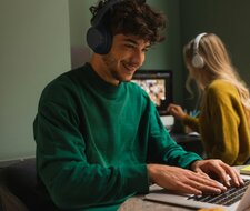 TÜV-Studie: Digitale Kompetenzen sind größte Weiterbildungsbaustelle