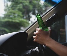 TÜV-Verband fordert strikteres Vorgehen gegen Alkoholfahrten