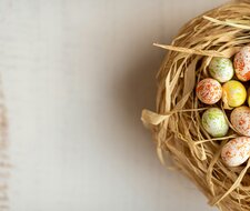 Nachhaltig basteln, gesund färben: Wie Ostern ohne Plastikmüll gelingt