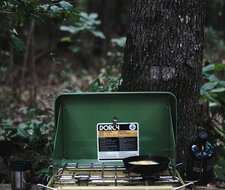 Brandgefahr: Mit dem richtigen Campingkocher sicher in den Urlaub