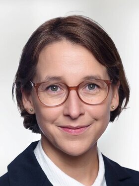Portrait von Britta Jansen, Strategieberatung Smarte Zukunft  TÜV Rheinland 