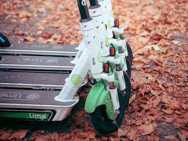 Ein Jahr E-Scooter: TÜV-Verband fordert höhere Sicherheit und einheitliche EU-Regeln