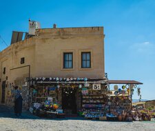 Worauf Reisende beim Urlaubs-Shopping achten sollten