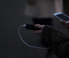 Abseits der Steckdose: Sichere Nutzung von Powerbanks 