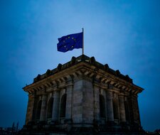 Digitalpaket der EU: TÜV-Verband fordert differenzierte Sicherheitsprüfungen für KI-Anwendungen Digitalpaket der EU: TÜV-Verband fordert differenzierte Sicherheitsprüfungen für KI-Anwendungen