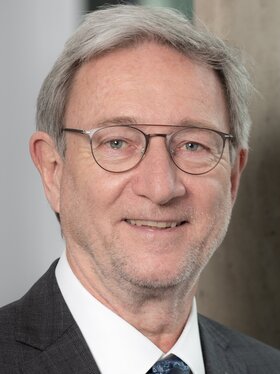 Portrait von Prof. Dr. Walter Eichendorf, Präsident des European Transport Safety Council